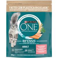 Alimento de salmón gato adulto PURINA One, paquete 800 g