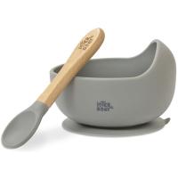 Cuenco de silicona gris con ventosa y cuchara con mango madera de haya INTERBABY