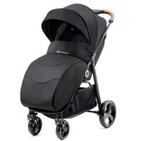 Silla paseo Grande plus negra KINDERKRAFT, 105x57x95 cm Chasis de aluminio, respaldo multiposición, fácil plegado con una sola mano, suspensión en las cuatro ruedas, capota extensible con ventana y cesta portaobjetos. Peso máximo recomendado 22 kg. Homologación Europea EN 1888