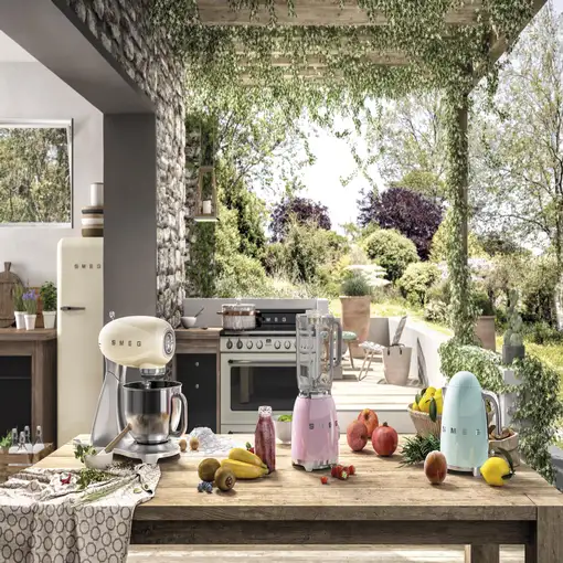 Smeg KLF03PGEU tetera eléctrica 1,7 L 2400 W Verde