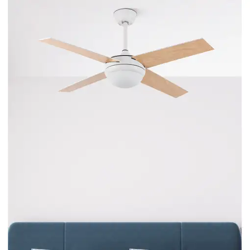 Ventilador DC Ciro blanco/haya con 4 aspas, E27 y temporizador