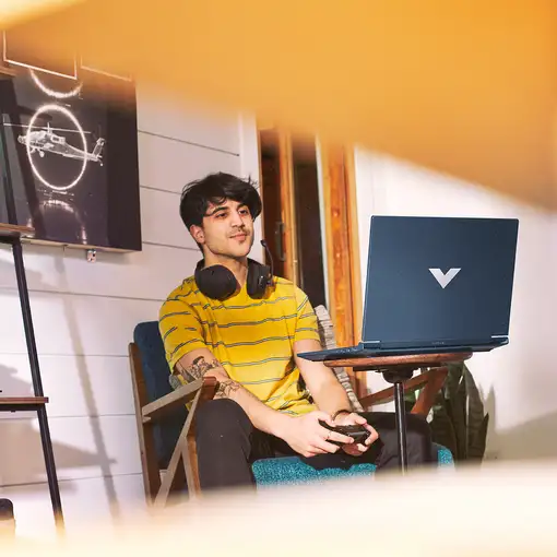 HP Victus Gaming 15-fa1032ns Intel® Core™ i7 i7-13620H Portátil 39,6 cm (15.6\) Fu