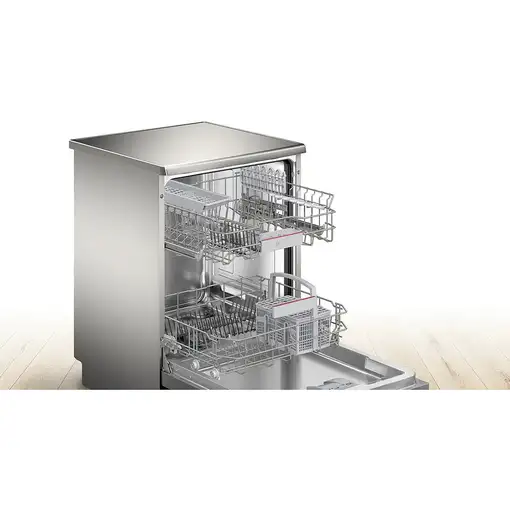Bosch Serie 4 SMS4EKI06E lavavajillas Independiente 13 cubiertos B