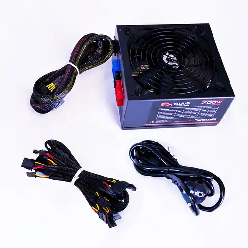TALIUS fuente alimentacion 700w modular
