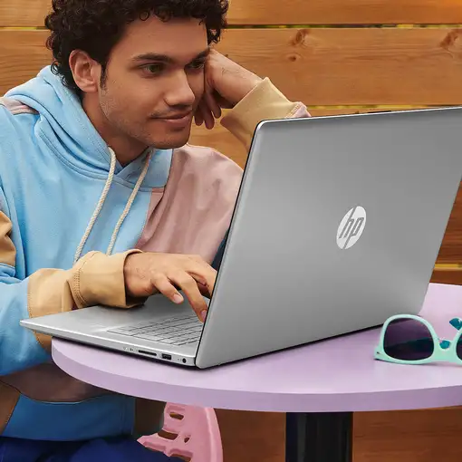 HP 17-cn3004ns Intel® Core™ i5 i5-1334U Portátil 43,9 cm (17.3\) Full HD 16 GB DDR