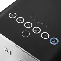 Smeg BCC13BLMEU cafetera eléctrica Totalmente automática Máquina espresso 1,4 L
