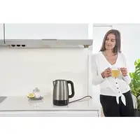 Black & Decker BXKE2201E tetera eléctrica 1,7 L 2200 W Negro, Acero inoxidable