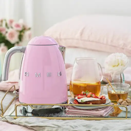 Smeg KLF03PKEU tetera eléctrica 1,7 L 2400 W Rosa