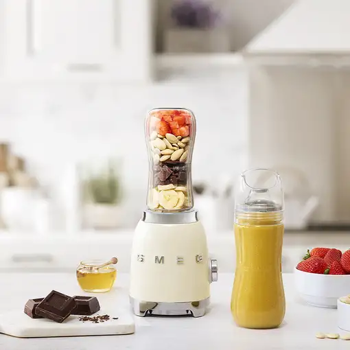 Smeg PBF01CREU licuadora 0,6 L Batidora de vaso 300 W Crema de color
