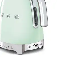 Smeg KLF04PGEU tetera eléctrica 1,7 L 2400 W Verde