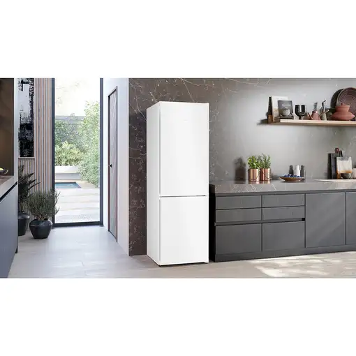 Siemens iQ300 KG36N2WCF nevera y congelador Independiente 321 L C Blanco