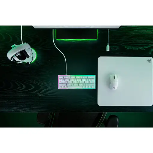 Razer RZ03-04981700-R3M1 teclado Juego USB QWERTY Inglés internacional Blanco