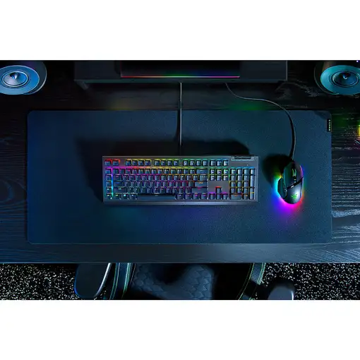 Razer BlackWidow V4 X teclado Juego USB QWERTY Italiano Negro