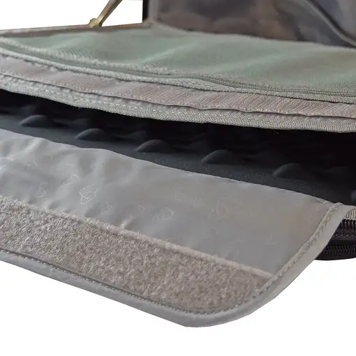 Techair Classic pro 39,6 cm (15.6") Maletín con ruedas Negro