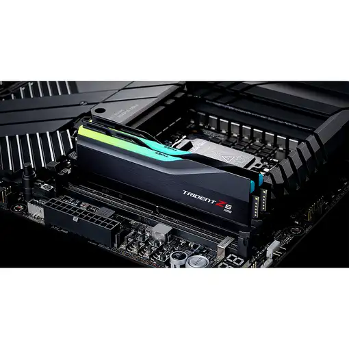 G.Skill Trident Z RGB F5-6000J3238F16GX2-TZ5RK módulo de memoria 32 GB 2 x 16 GB D