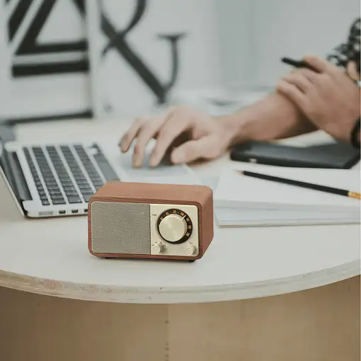 Sangean WR-7 Portátil Nuez
