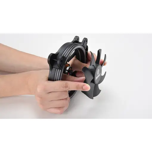 Enermax T.B.RGB AD. Carcasa del ordenador Ventilador 12 cm Negro