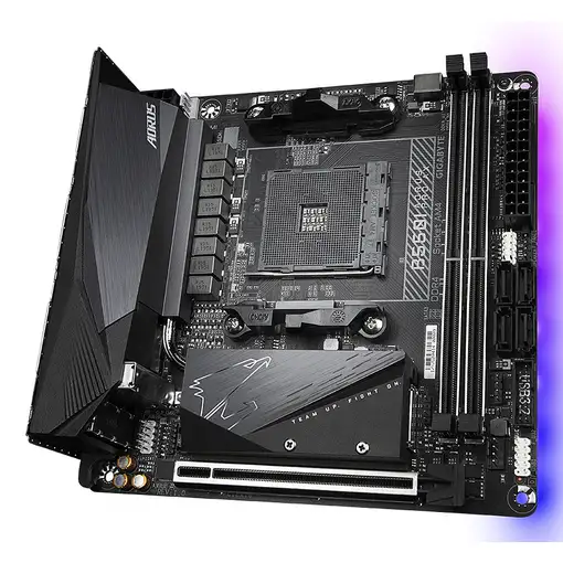 GIGABYTE B550I AORUS PRO AX Placa base - Procesadores AMD Ryzen 5000, VRM de 8 fas