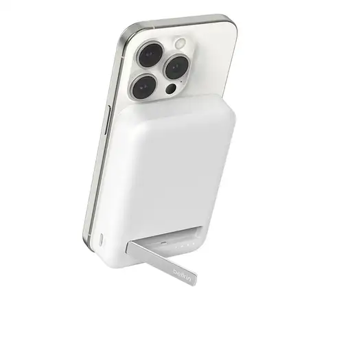 Belkin BoostCharge Pro Cargador inalámbrico Blanco