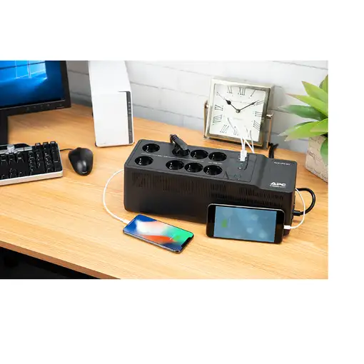 APC BE850G2-GR sistema de alimentación ininterrumpida (UPS) En espera (Fuera de lí