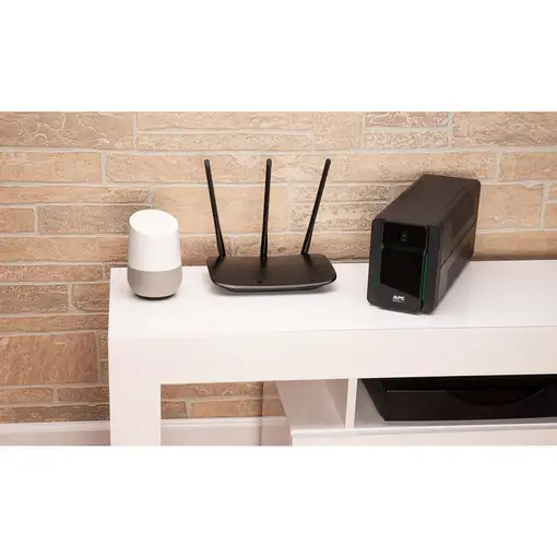 APC BX950MI-GR sistema de alimentación ininterrumpida (UPS) Línea interactiva 0,95
