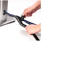 Fellowes CableZip Escritorio Pasacables Negro 1 pieza(s)